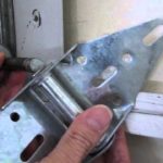 Garage Door Hinge Replacement