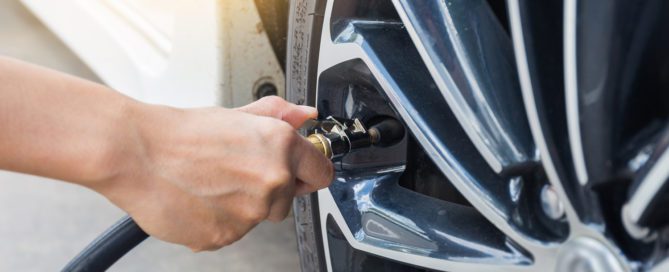 How to Use an Air Compressor to Fill a Tire?