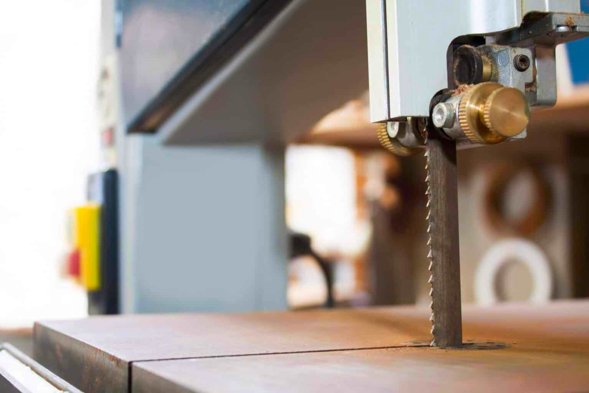 Top 5 Best Benchtop Bandsaws InDepth Reviews and Expert